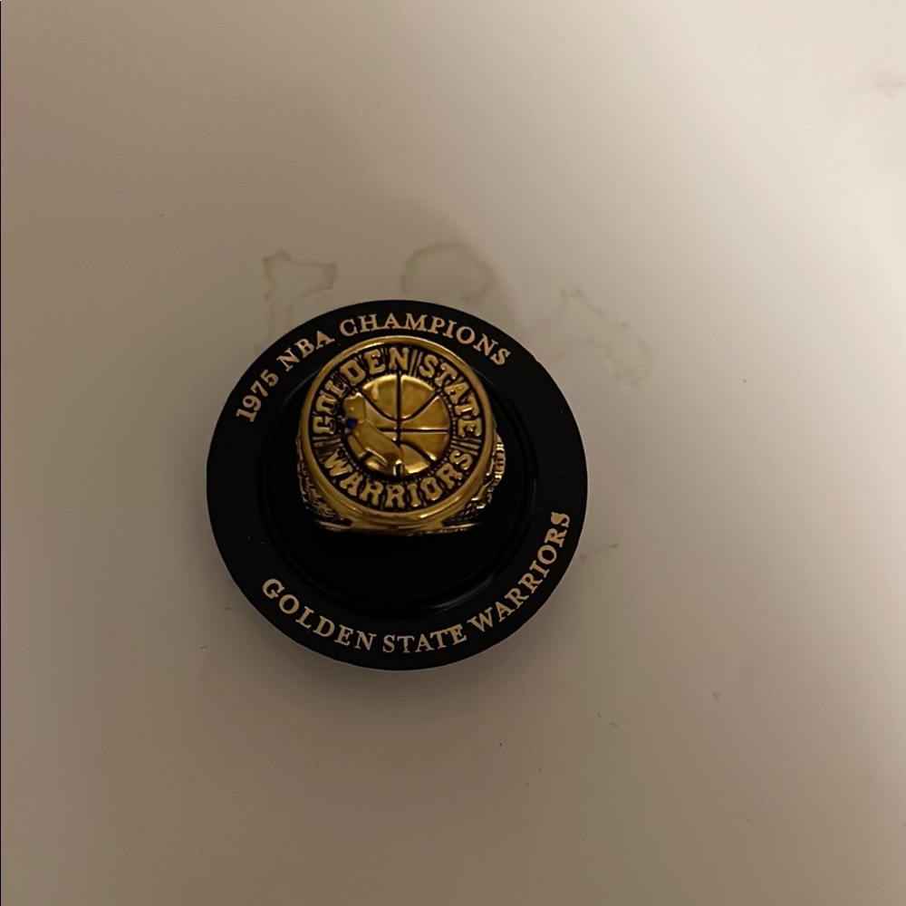 Golden State Warriors 1975 Champions Ring